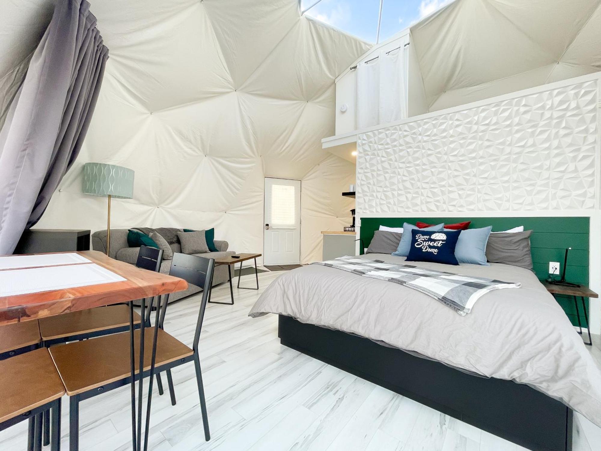 Port Wade Glamping Domes Villa Victoria Beach ภายนอก รูปภาพ