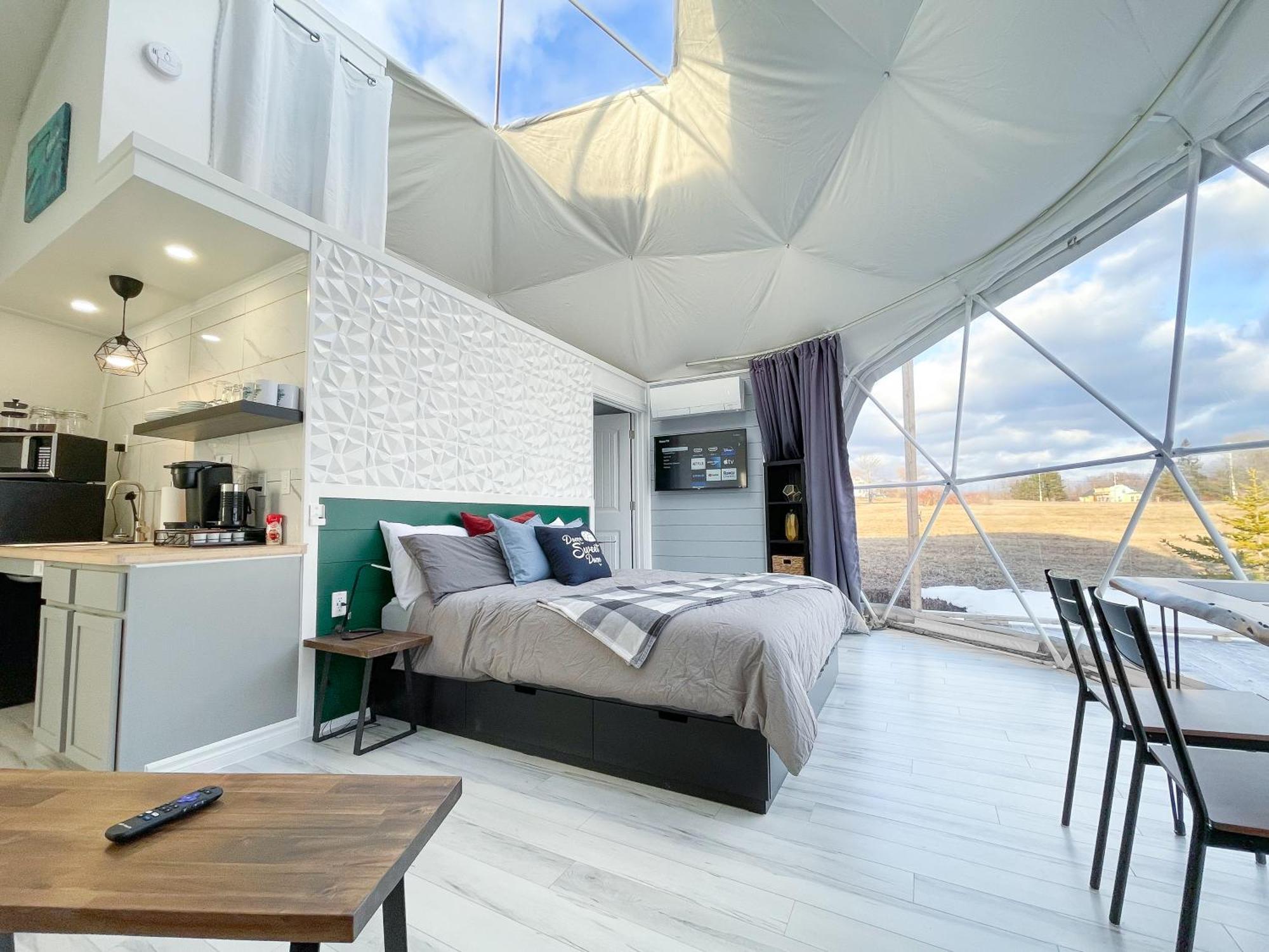 Port Wade Glamping Domes Villa Victoria Beach ภายนอก รูปภาพ